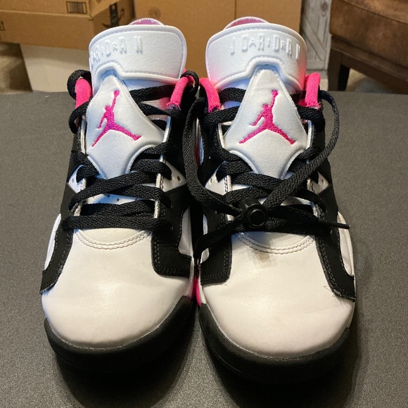 Girls Jordan 6 Low Kids - Picture 1 of 4